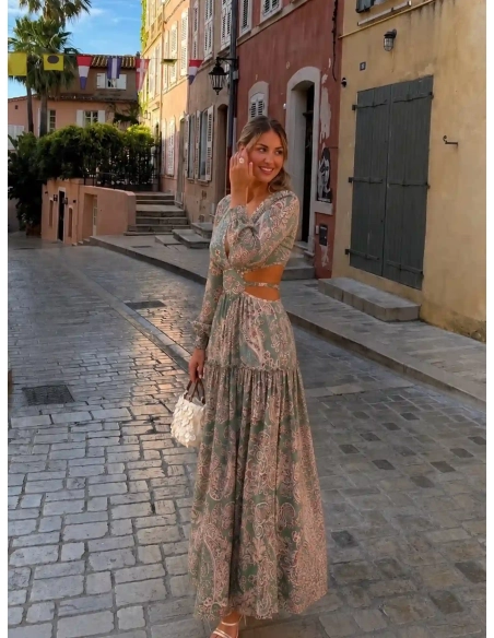 Robe - ISAYA