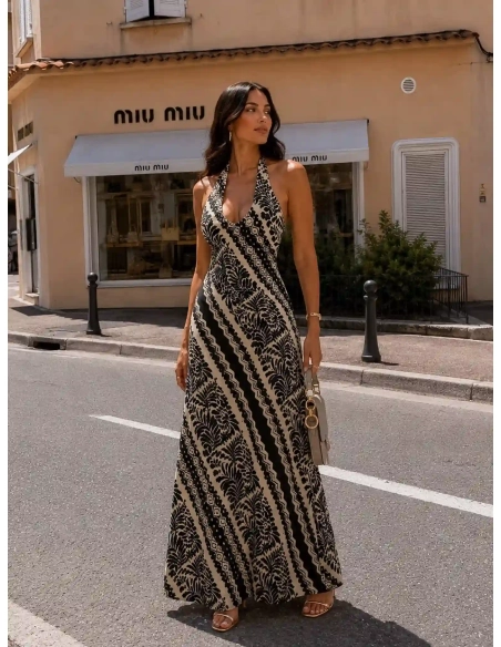 Robe - MONI