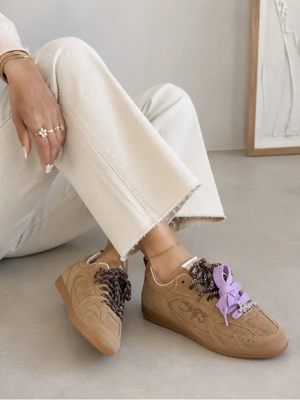Baskets - BILLIE E214